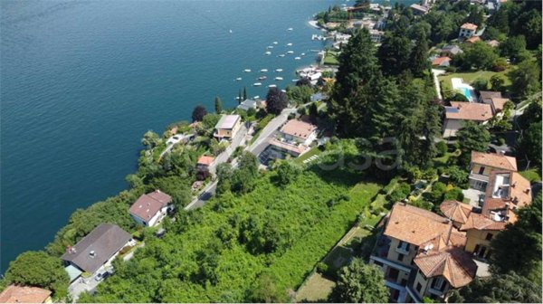 appartamento in vendita a Faggeto Lario in zona Riva