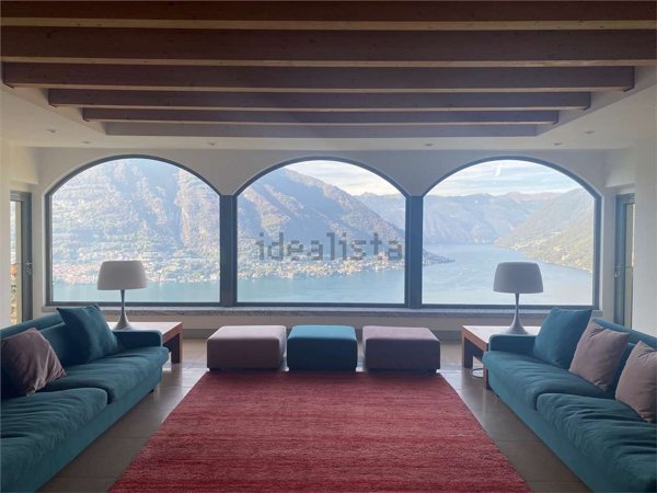 casa indipendente in vendita a Faggeto Lario in zona Molina