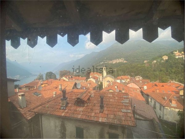 appartamento in vendita a Faggeto Lario in zona Molina