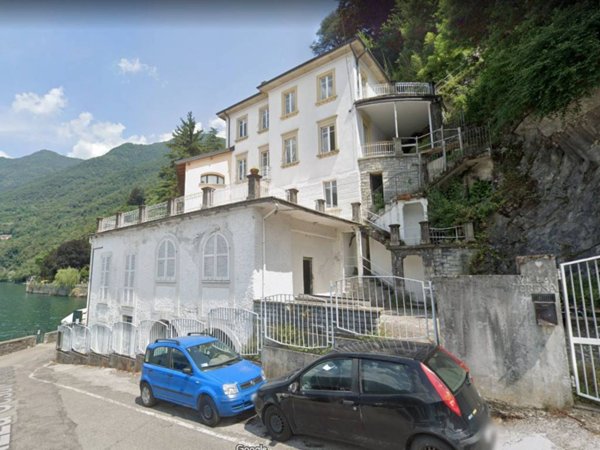casa indipendente in vendita a Faggeto Lario in zona Riva
