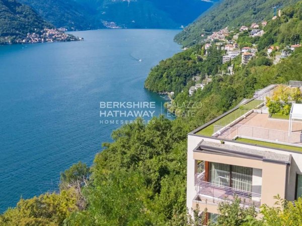 appartamento in vendita a Faggeto Lario in zona Riva