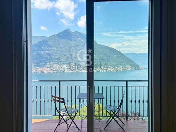 casa indipendente in vendita a Faggeto Lario in zona Riva