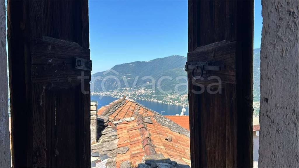 casa indipendente in vendita a Faggeto Lario in zona Palanzo
