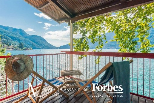 casa indipendente in vendita a Faggeto Lario in zona Riva