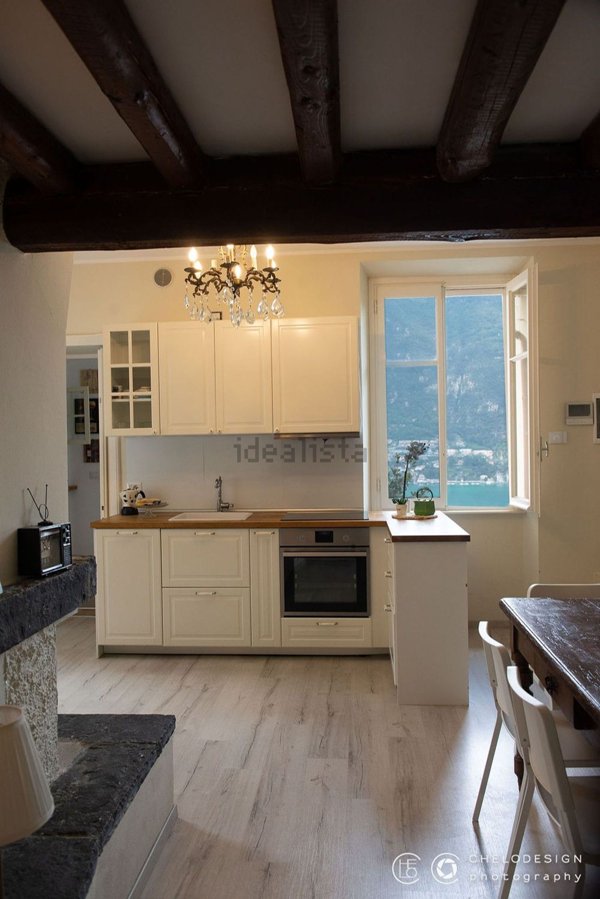 appartamento in vendita a Faggeto Lario