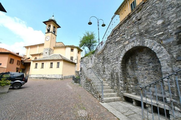 appartamento in vendita a Faggeto Lario