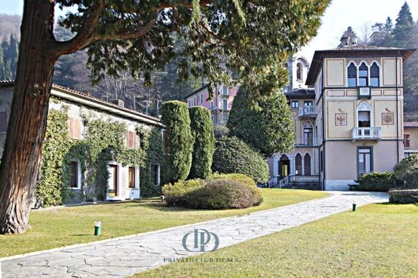 casa indipendente in vendita a Faggeto Lario