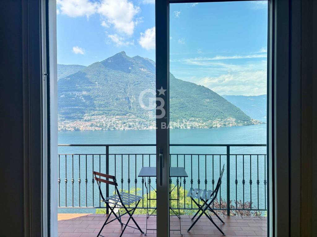 casa indipendente in vendita a Faggeto Lario in zona Riva
