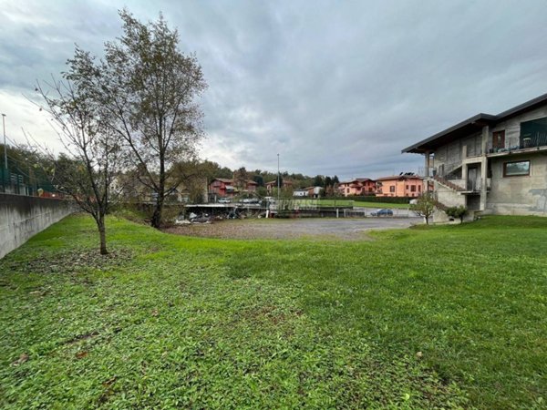terreno edificabile in vendita a Faloppio in zona Camnago