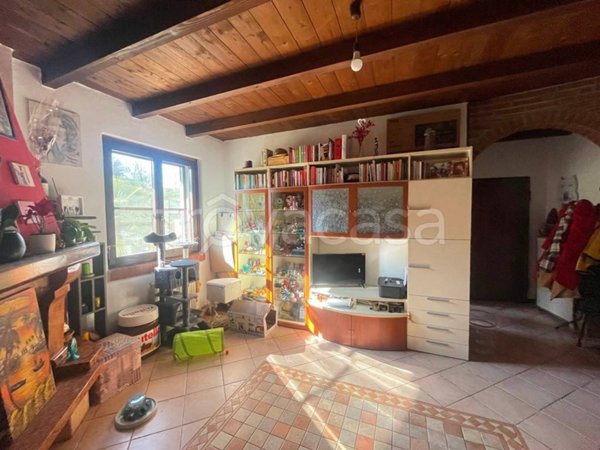 appartamento in vendita a Faloppio