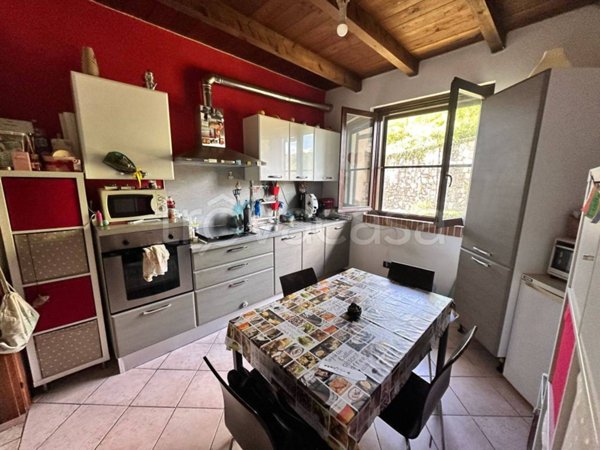 appartamento in vendita a Faloppio