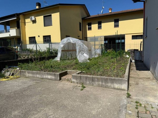 appartamento in vendita a Faloppio