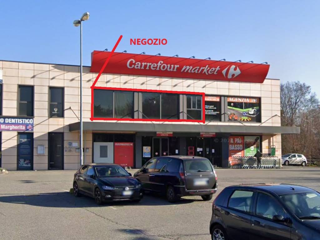 negozio in vendita a Faloppio in zona Camnago