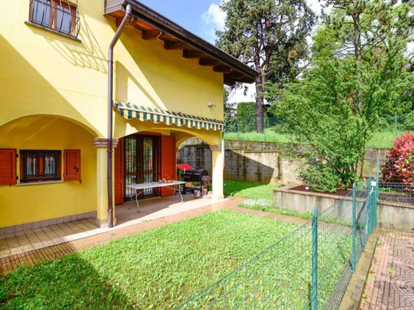 appartamento in vendita a Faloppio