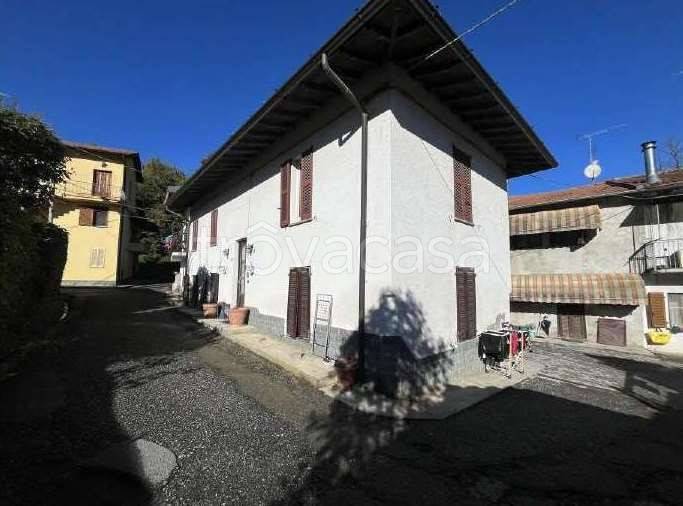 casa indipendente in vendita a Faloppio