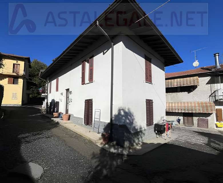 appartamento in vendita a Faloppio