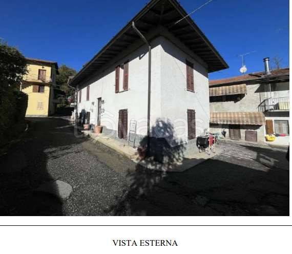 casa indipendente in vendita a Faloppio