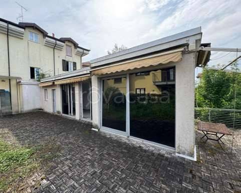 appartamento in vendita a Faloppio