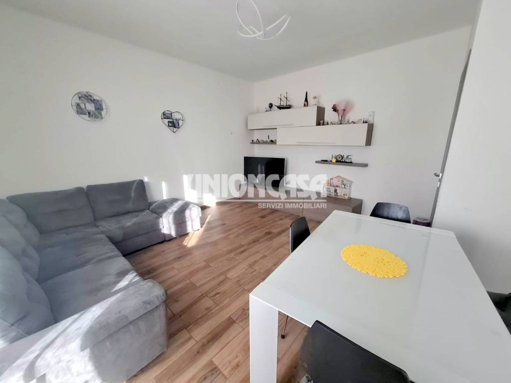 appartamento in vendita a Faloppio