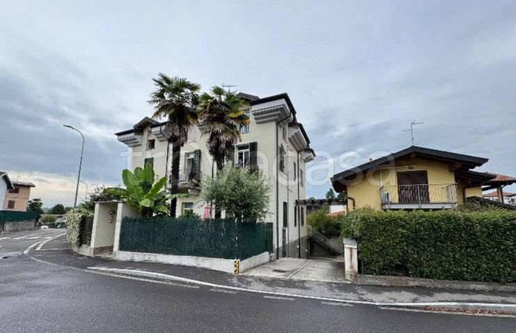 appartamento in vendita a Faloppio