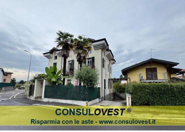 appartamento in vendita a Faloppio