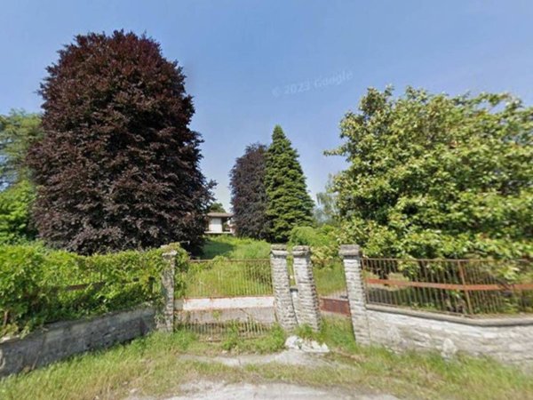 casa indipendente in vendita a Faloppio