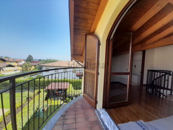 appartamento in vendita a Faloppio