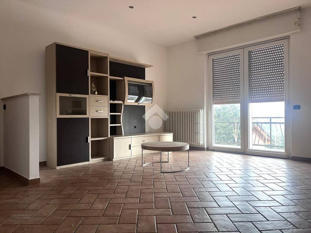 appartamento in vendita a Faloppio