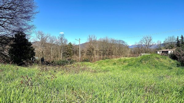 casa indipendente in vendita a Faloppio