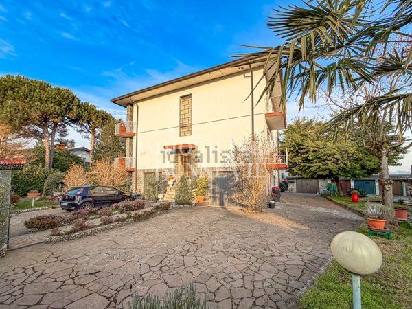 appartamento in vendita a Faloppio