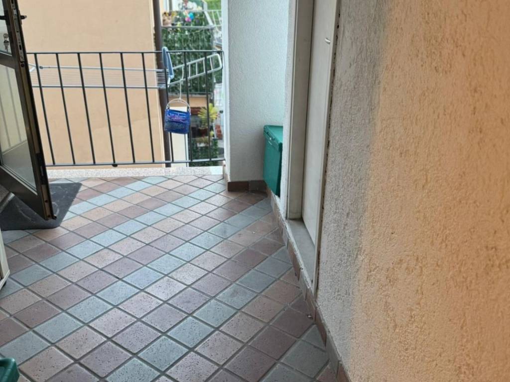 appartamento in vendita a Faloppio in zona Gaggino