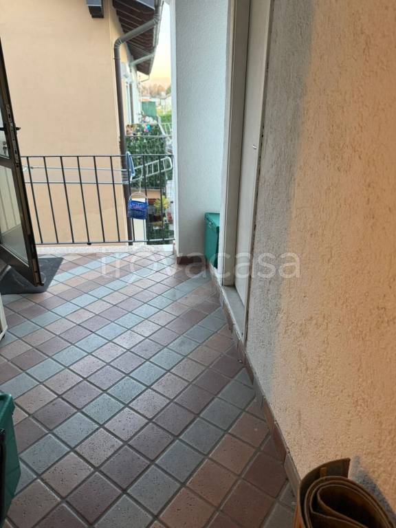 appartamento in vendita a Faloppio in zona Gaggino