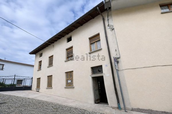 appartamento in vendita a Faloppio