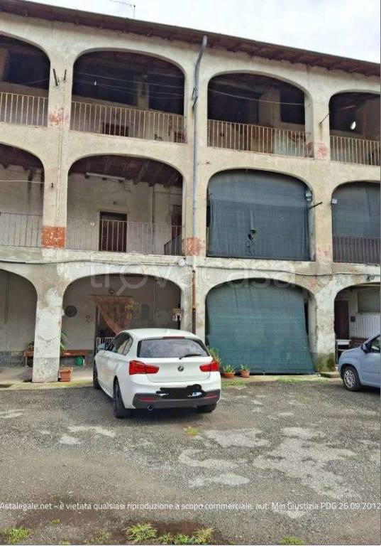 appartamento in vendita a Faloppio