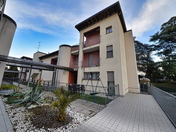 casa indipendente in vendita a Faloppio in zona Gaggino