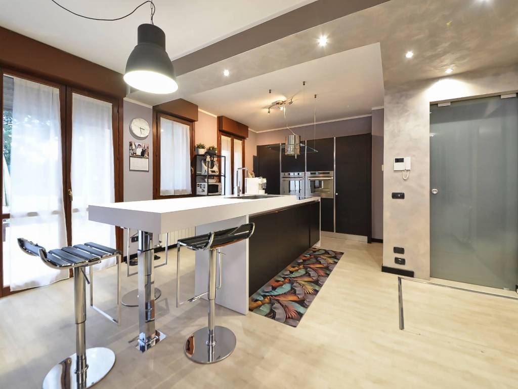 casa indipendente in vendita a Faloppio in zona Gaggino