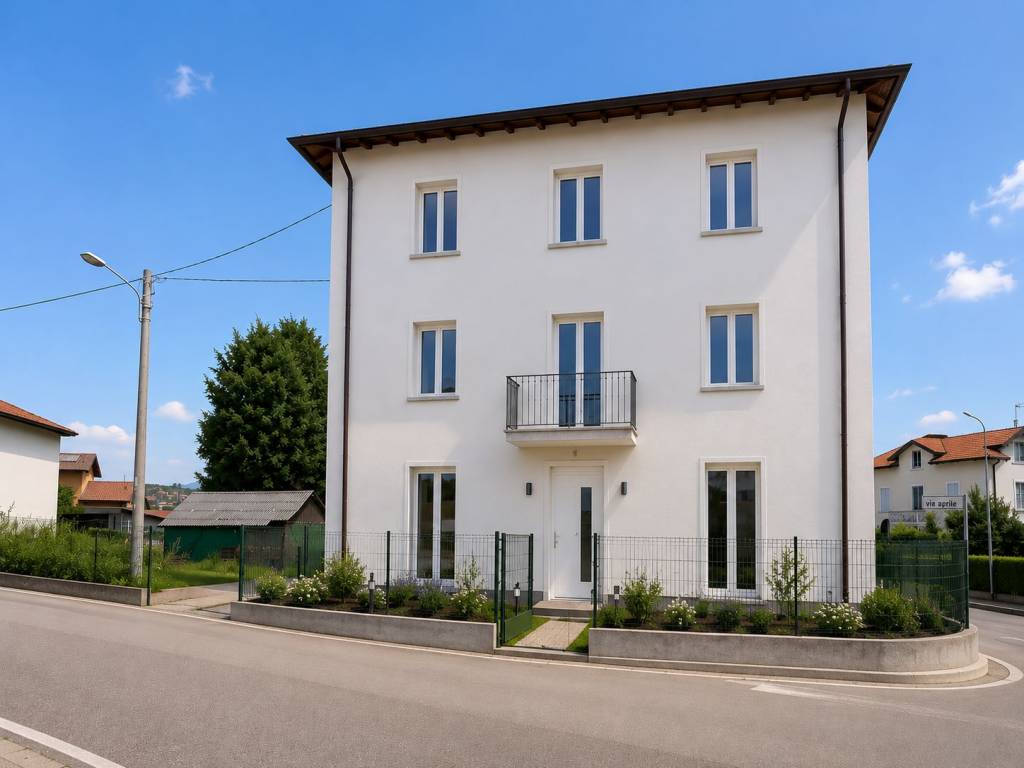 appartamento in vendita a Faloppio in zona Camnago