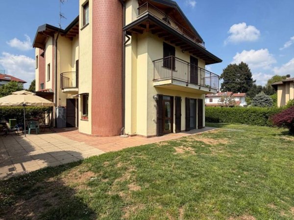 appartamento in vendita a Faloppio in zona Gaggino
