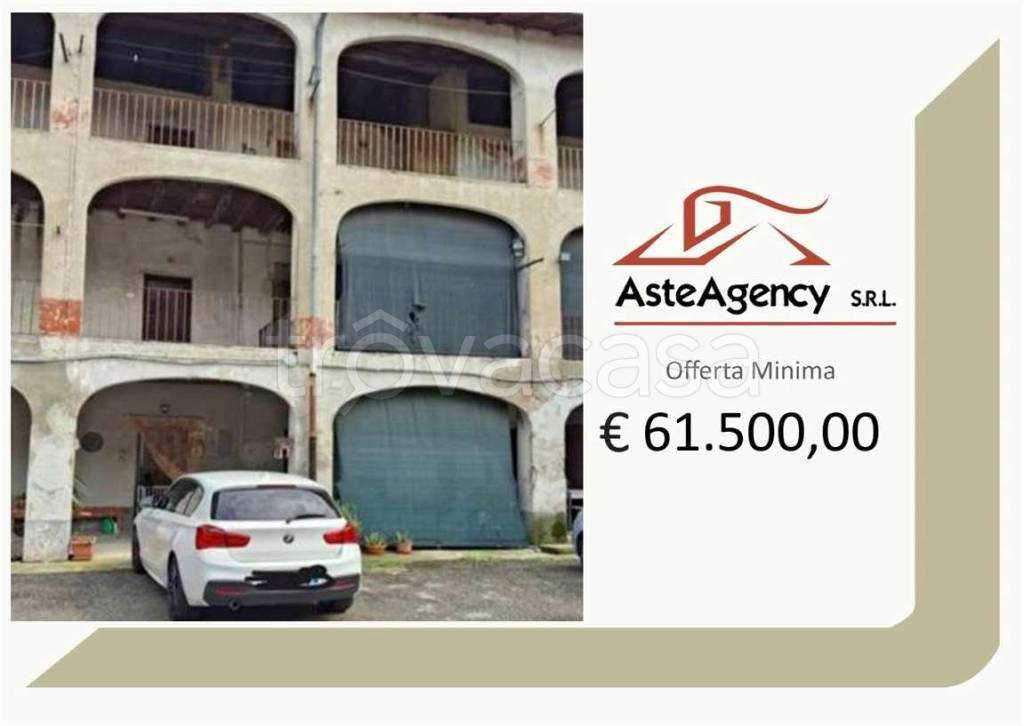 appartamento in vendita a Faloppio in zona Camnago