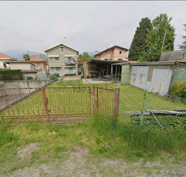 terreno edificabile in vendita a Faloppio in zona Camnago