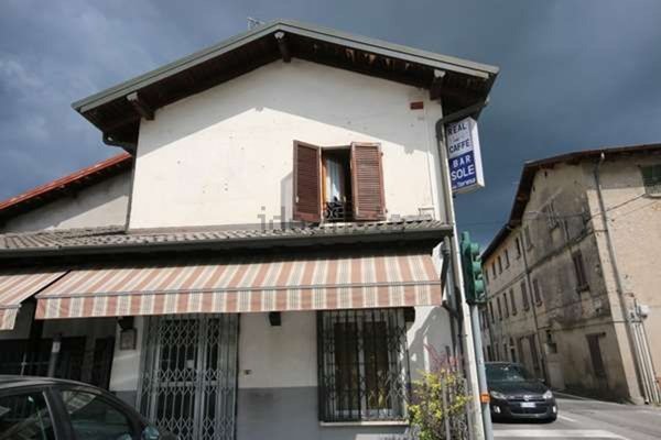 casa indipendente in vendita a Faloppio in zona Camnago