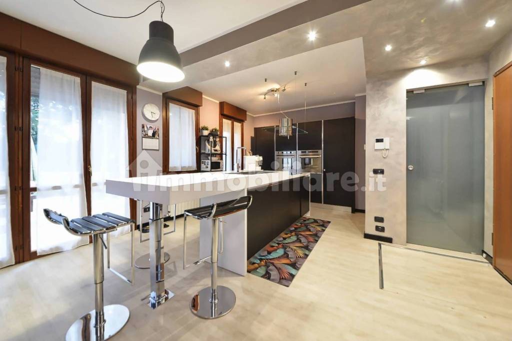 casa indipendente in vendita a Faloppio in zona Gaggino
