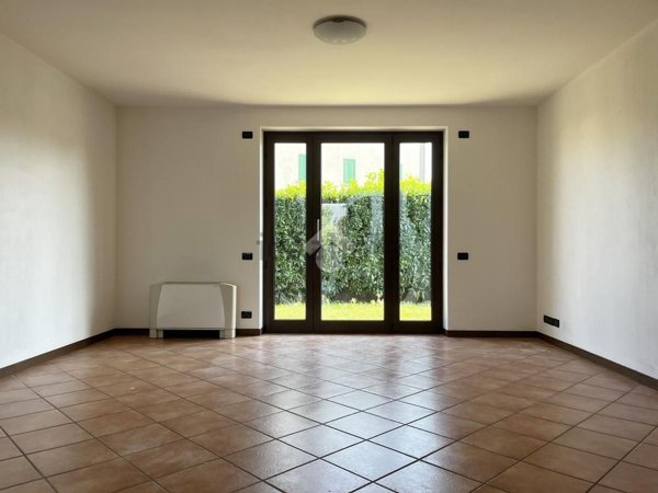 appartamento in vendita a Faloppio in zona Camnago