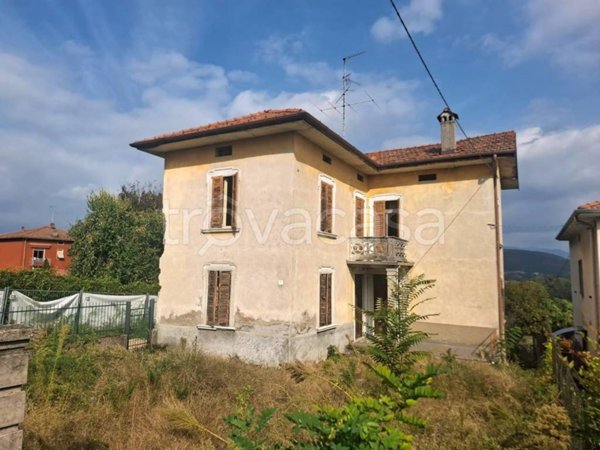 casa indipendente in vendita a Faloppio in zona Gaggino