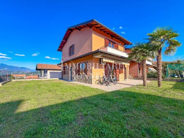 casa indipendente in vendita a Faloppio in zona Gaggino