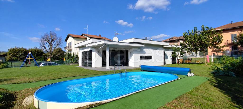 casa indipendente in vendita a Faloppio in zona Gaggino