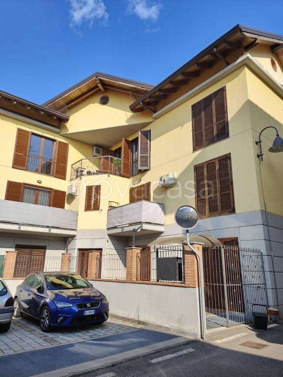 appartamento in vendita a Fenegrò