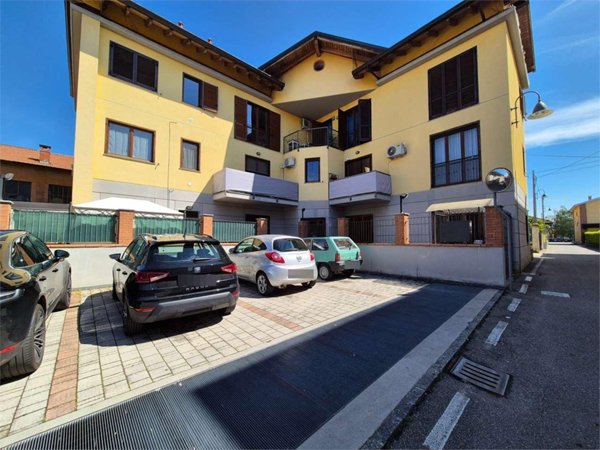 appartamento in vendita a Fenegrò