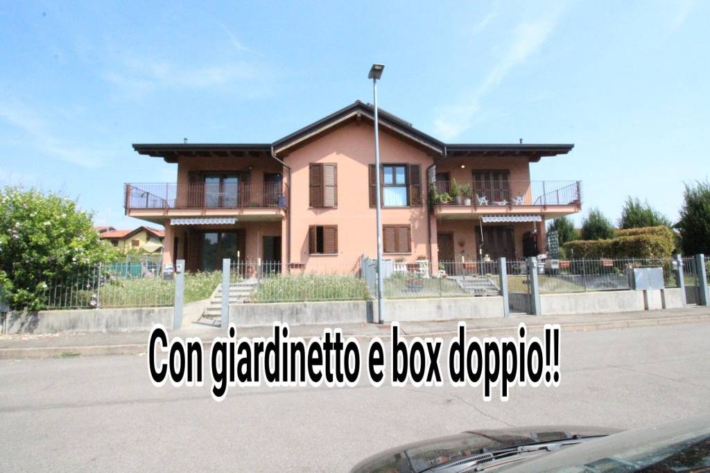 appartamento in vendita a Fenegrò