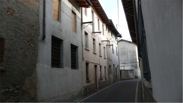 appartamento in vendita a Fenegrò